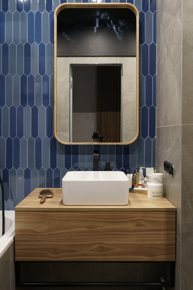 Серая мебель с деревом для всей квартиры