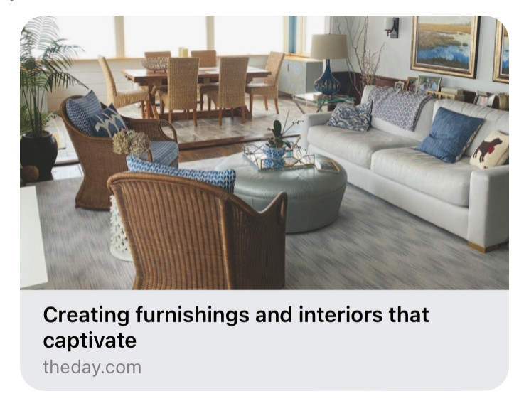 Example of a transitional home design design in Providence