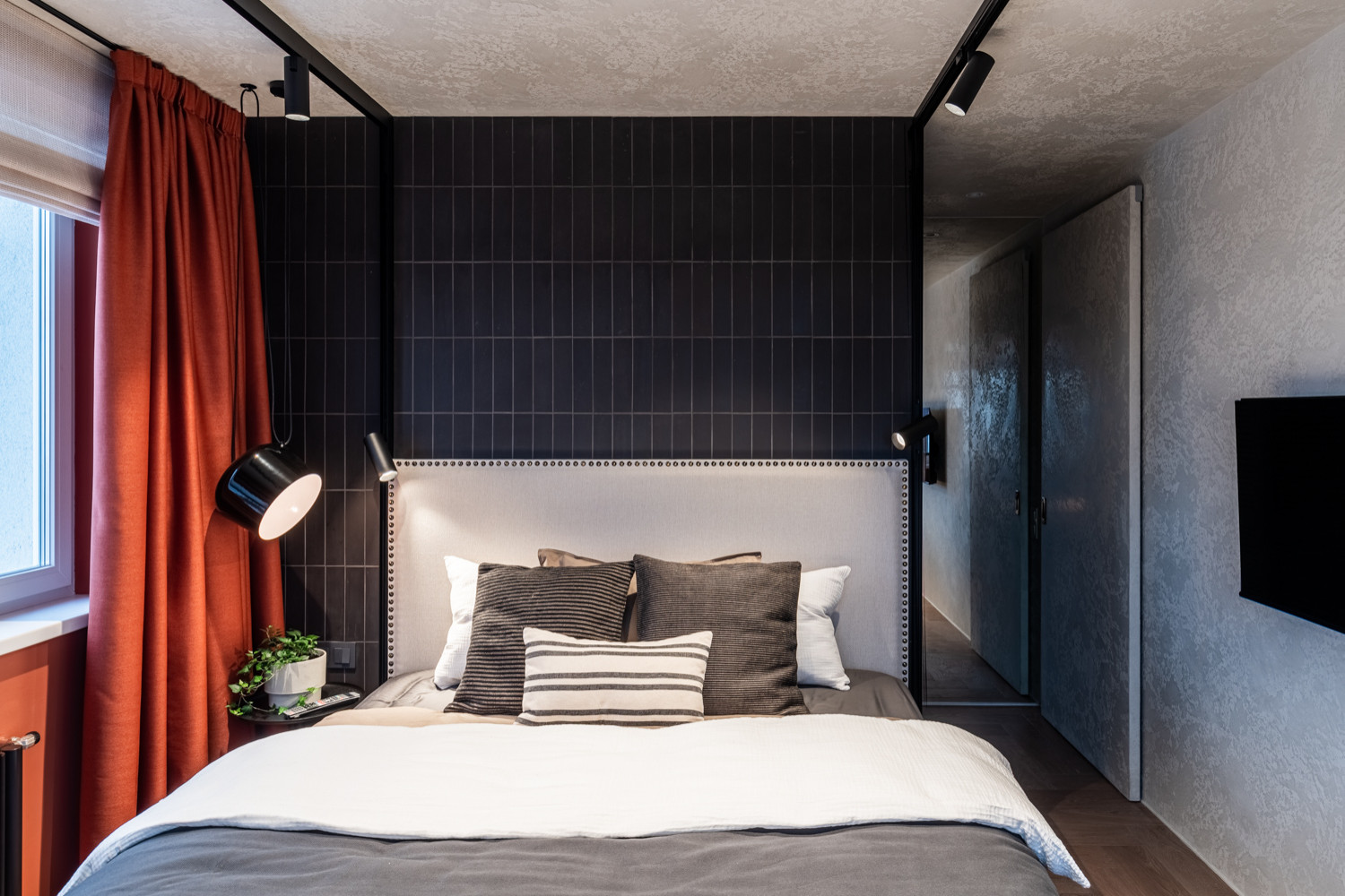 Спальня с огоньком