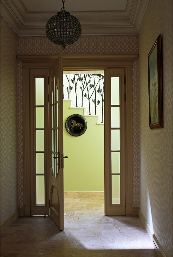 Дом у большой воды