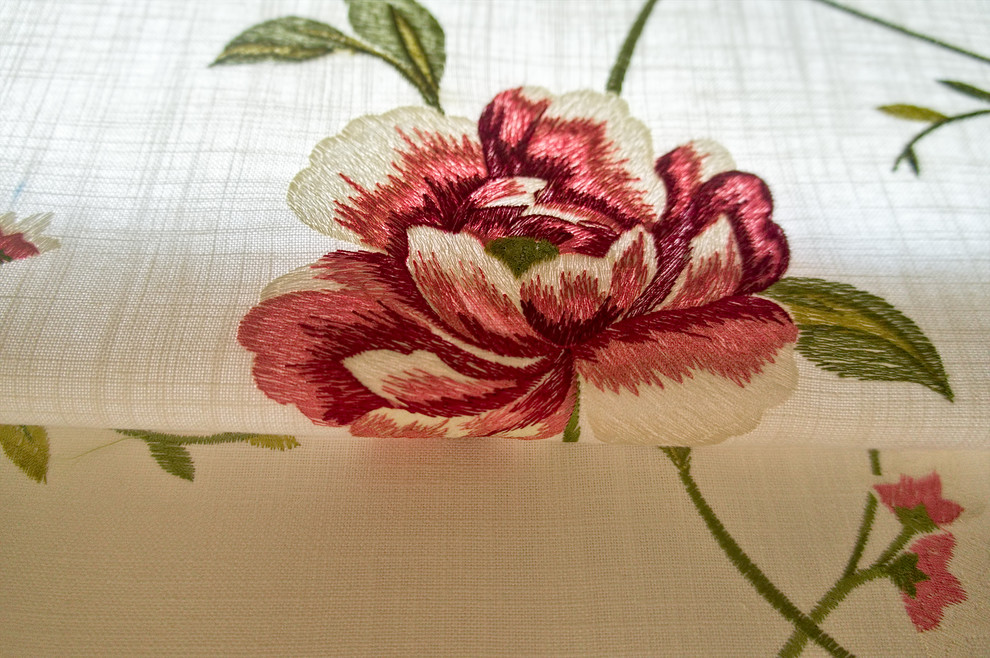 Гостиная в загородном доме в Костомарово