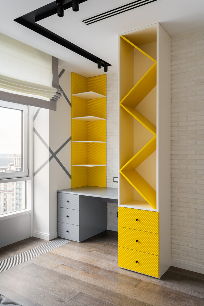 Проект с яркой детской комнатой