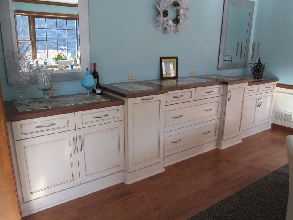 Kitchen/dining room combo - mid-sized transitional light wood floor kitchen/dining room combo idea with blue walls and no fireplace