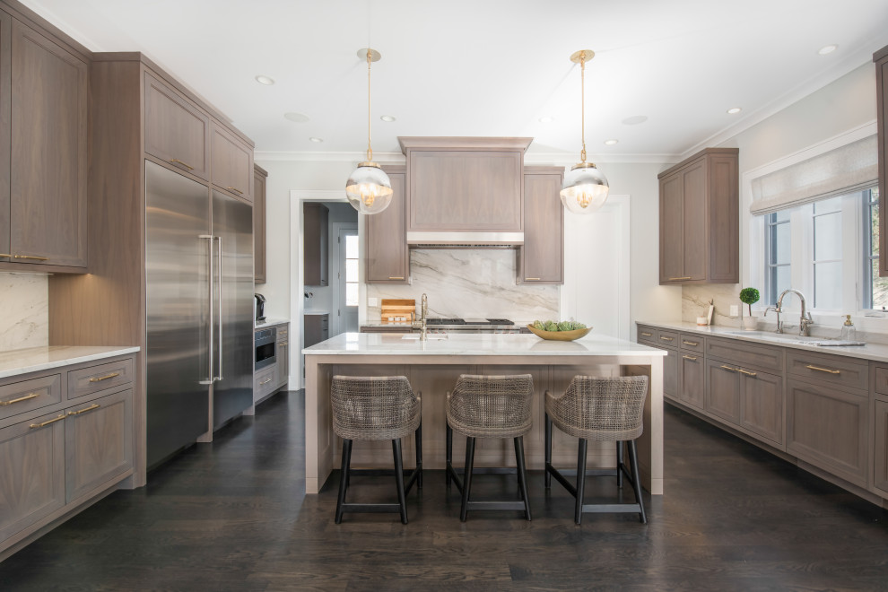 Inspiration for a transitional kitchen remodel in Chicago