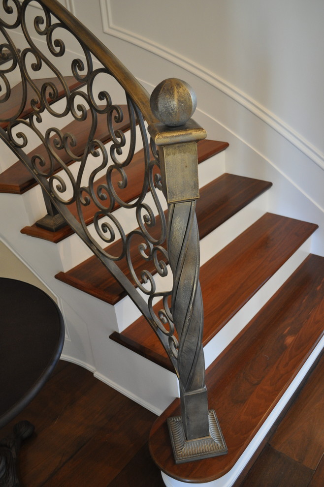 Staircase - staircase idea in Cincinnati