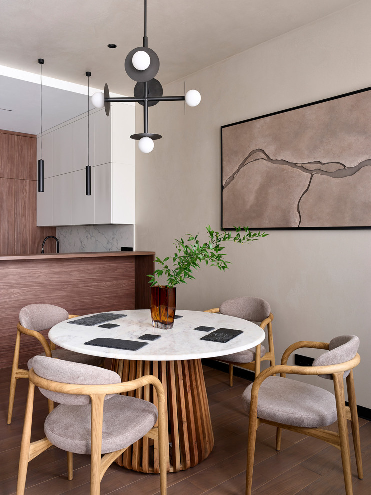 Квартира в доме с золотой аркой