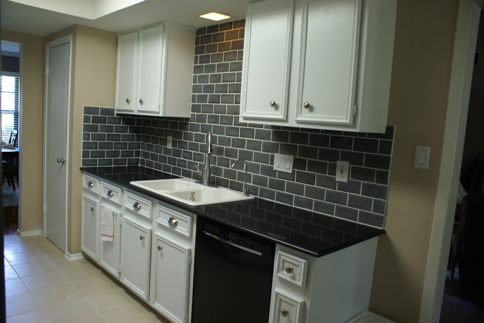 Home design - modern home design idea in Austin