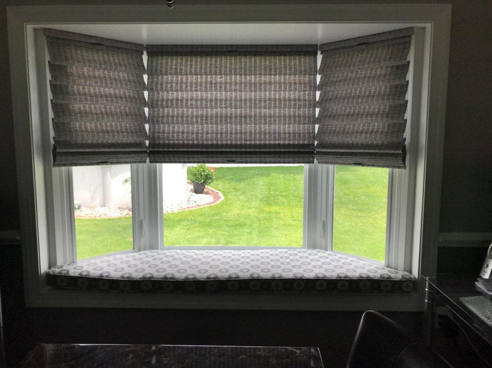 Alustra Vignette Modern Roman Shade