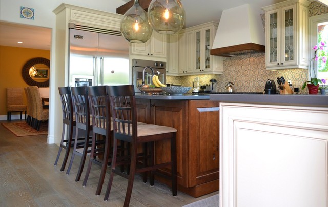 Complete Home Makeover mediterran-kueche