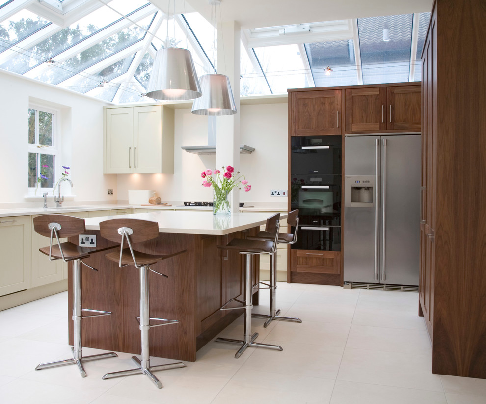 Contemporary kitchen in London with shaker cabinets.