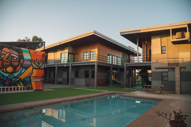 Pool Area industrial-piscina
