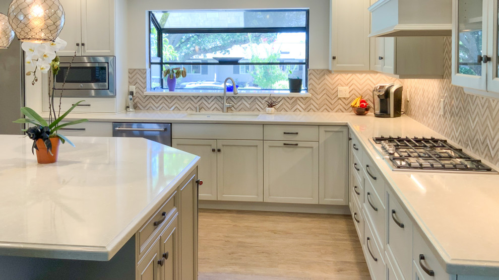 Kitchen with Unique Island