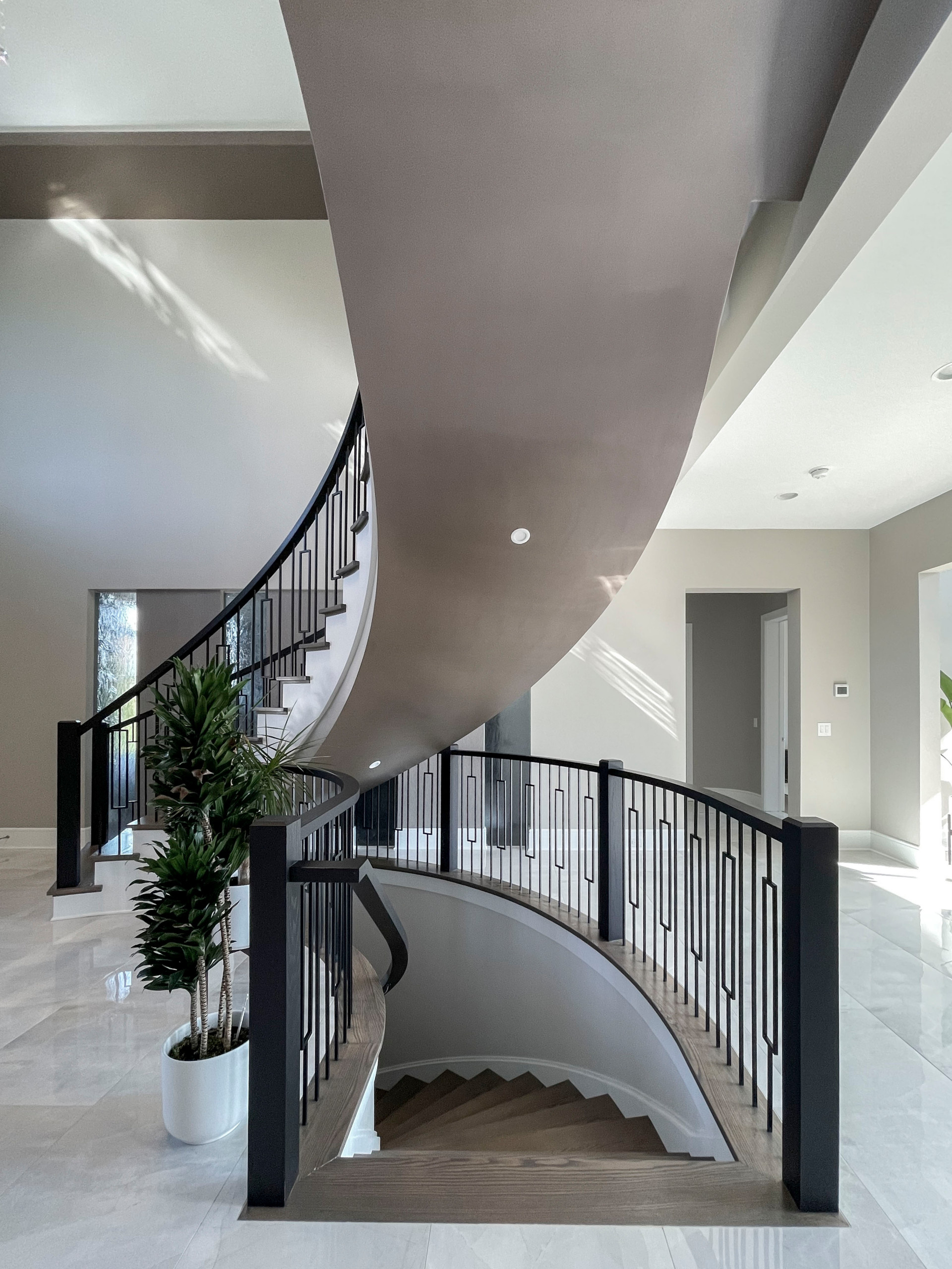 114_Striking Floating-Curved Staircase, Leesburg VA 20175