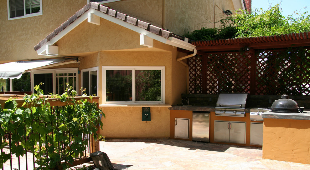 Tropical home design in Santa Barbara.