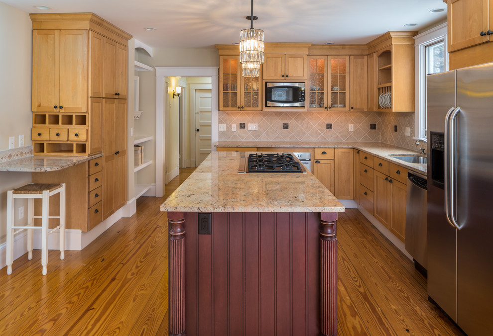 Example of an arts and crafts kitchen design in New York