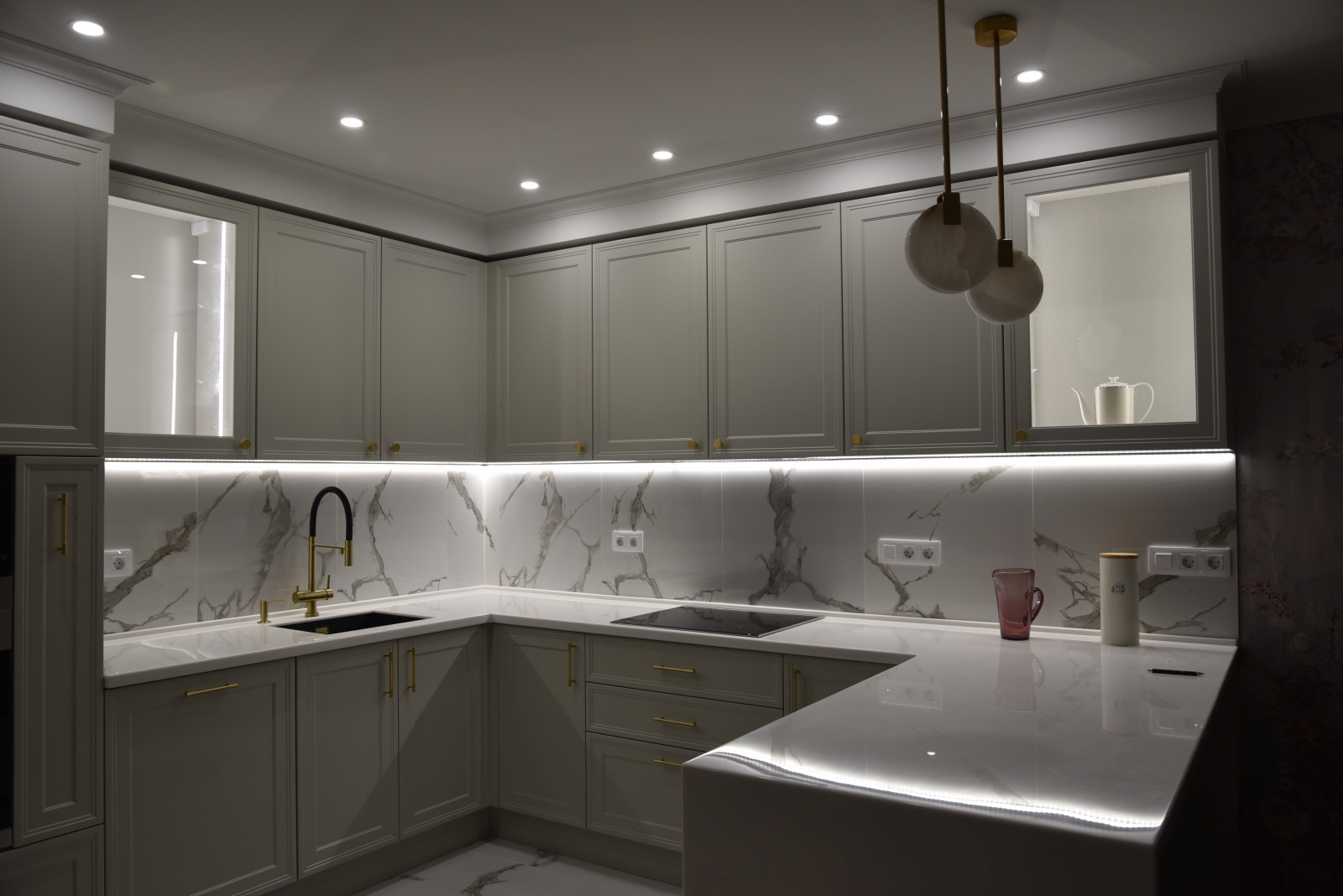 Кухня угловая "EXCLUSIVE".