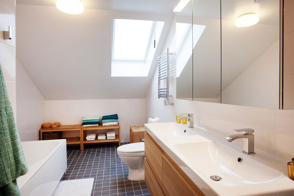 Design ideas for a scandinavian bathroom in Stockholm.