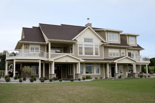 New Construction; Rustic Chic klassisch-haeuser