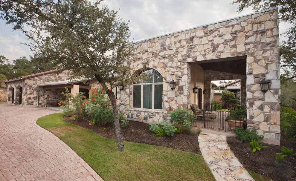 Mexican Influenced Home Near Austin, Texas