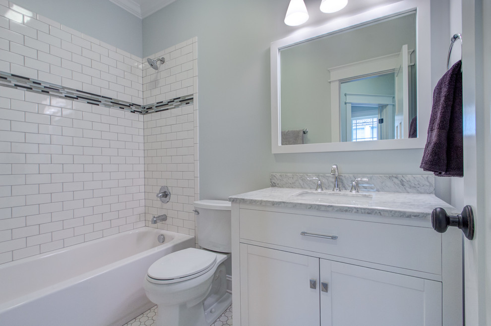 Home design - transitional home design idea