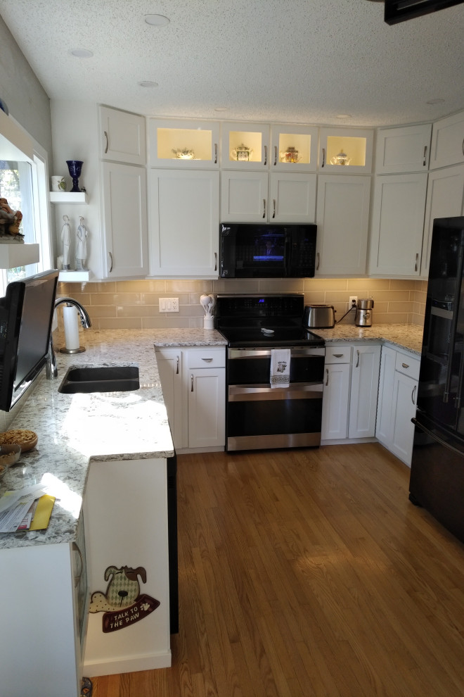 Inspiration for a transitional kitchen remodel in Calgary