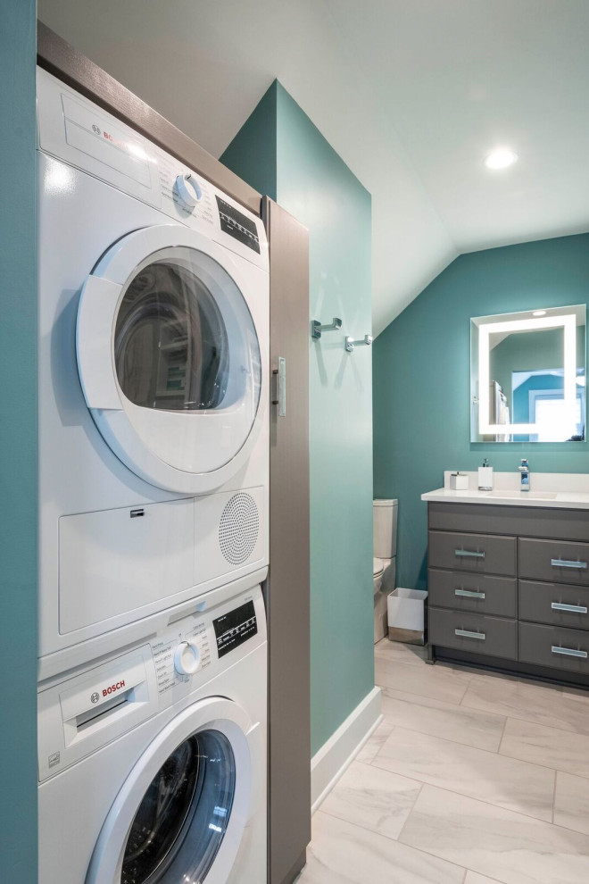 Bathroom - small transitional master ceramic tile, white floor and single-sink bathroom idea in Indianapolis with flat-panel cabinets, gray cabinets, a one-piece toilet, green walls, an undermount sink, quartz countertops, white countertops and a freestanding vanity