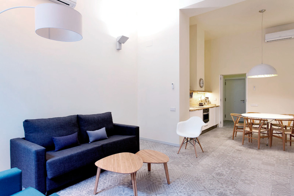 This is an example of a mid-sized scandinavian living room in Barcelona.
