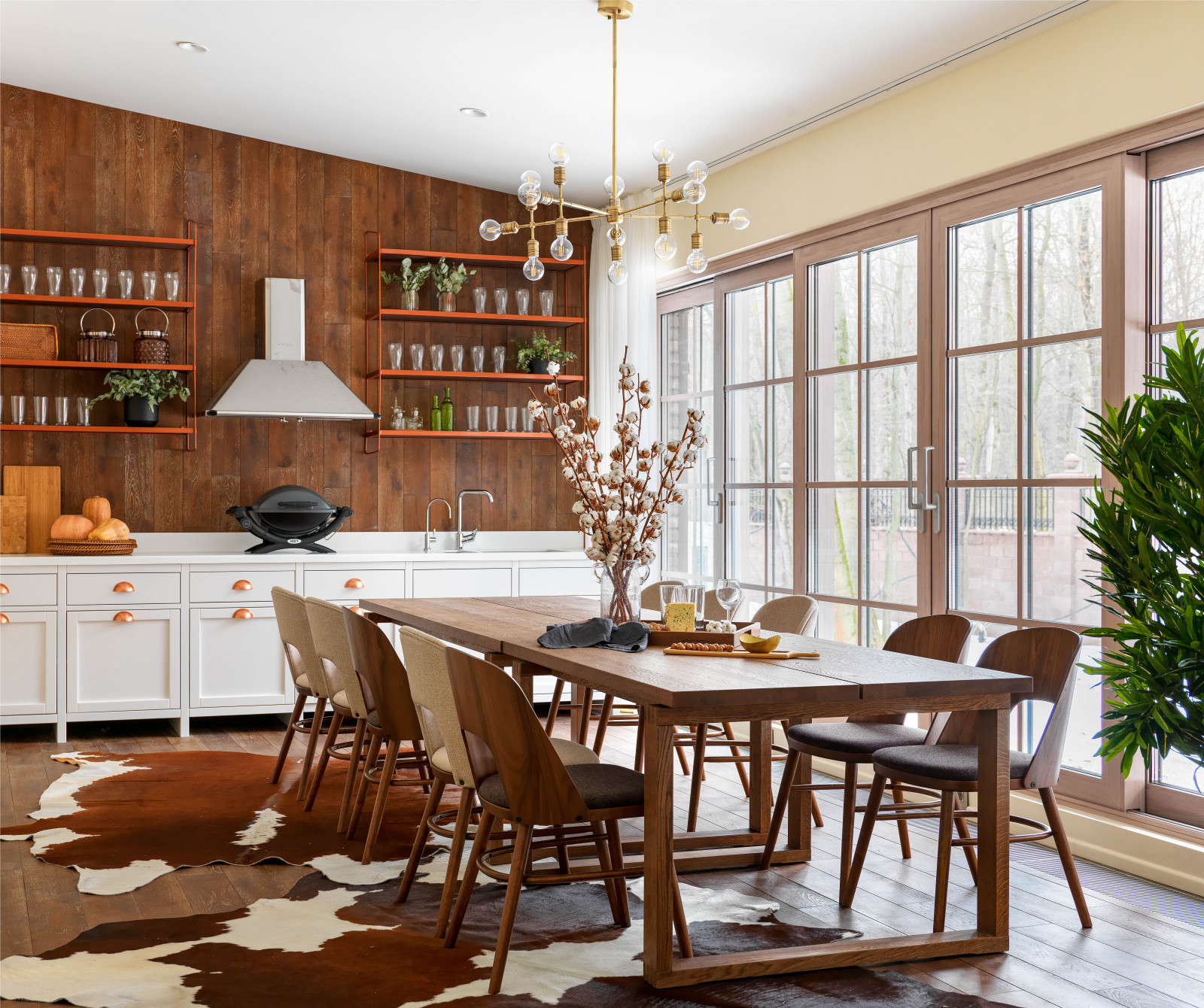 Двухэтажный коттедж в черте Москвы: закрытая веранда