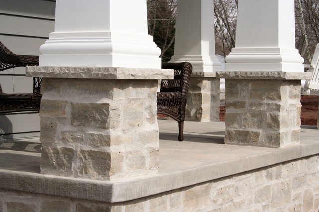 Natural Stone Veneer Exterior Columns
