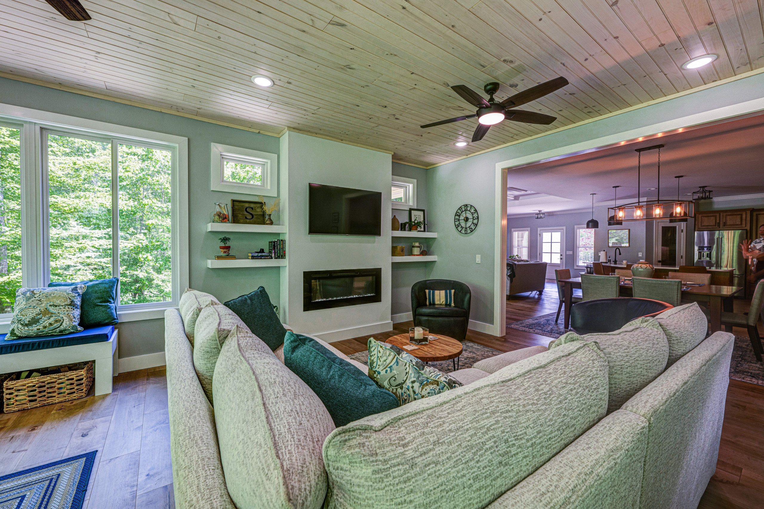 67 Cedar Ridge Court - Sunroom