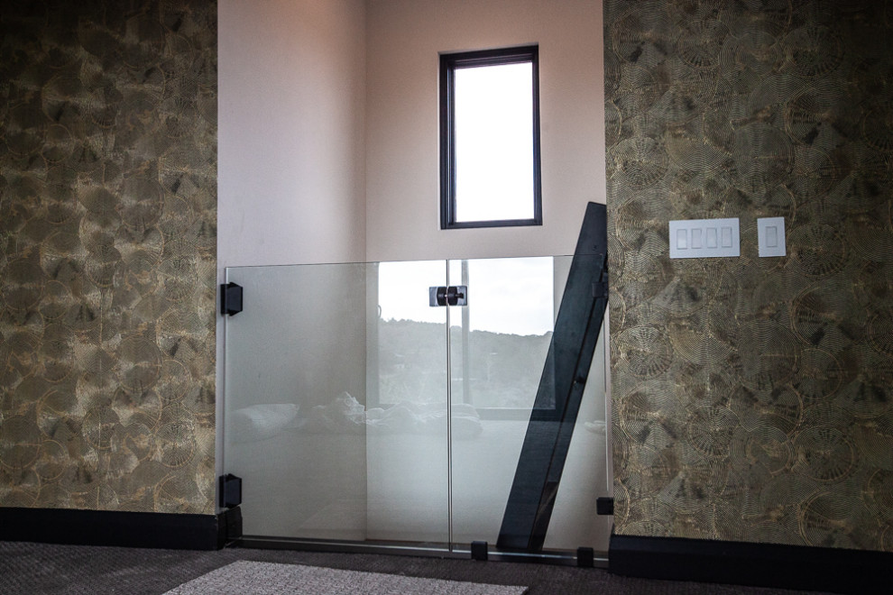 GLASS RAILING