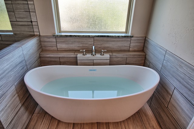 Eagle Ridge transitional-bathroom