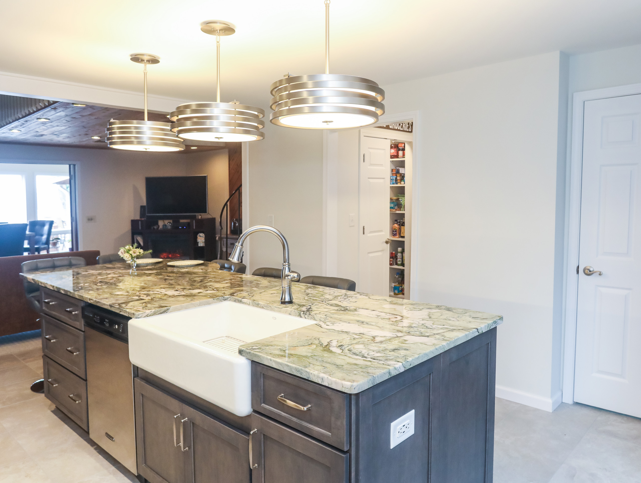 Gainesville Lake Home Remodeling - Kitchen, Butler's Pantry & Laundry