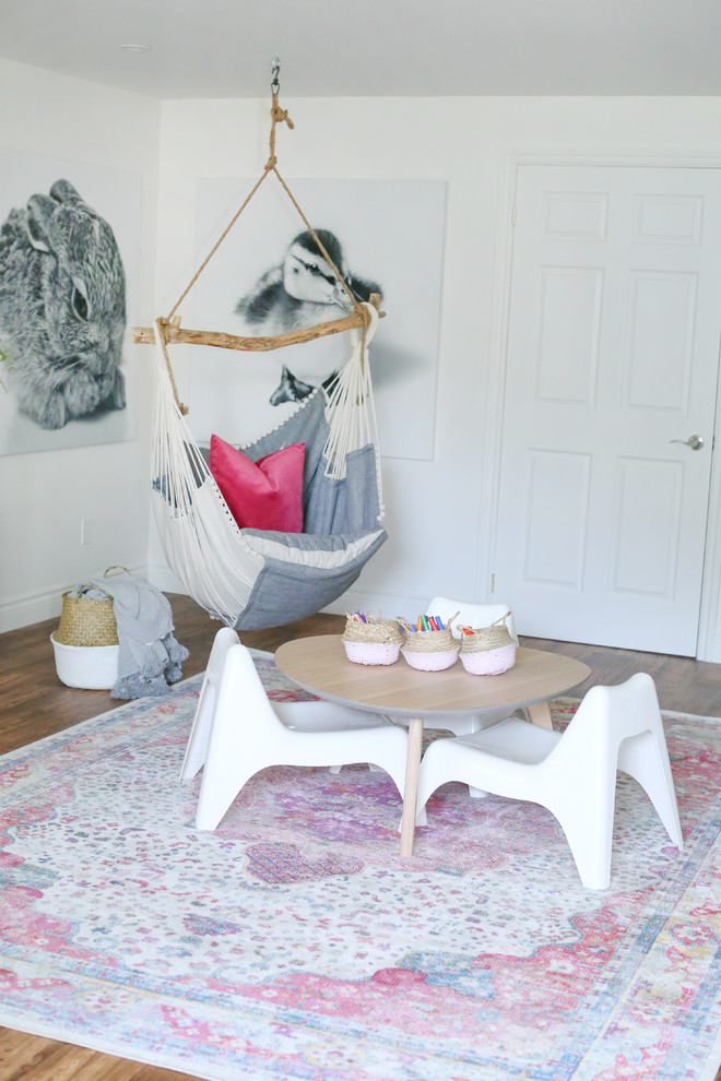 Home design - transitional home design idea in Toronto