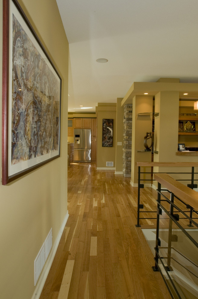 Photo of a contemporary hallway in Minneapolis.