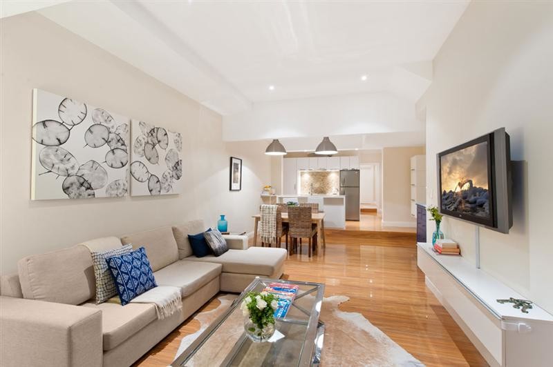 Small modern living room in Sydney.