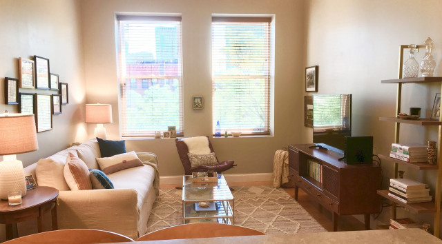 INTERIOR DESIGN SMALL CONDO retro-vardagsrum