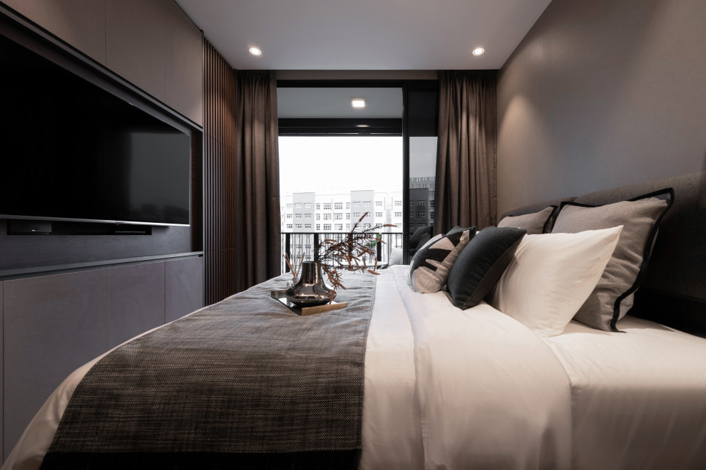 Design ideas for a modern bedroom in Singapore.