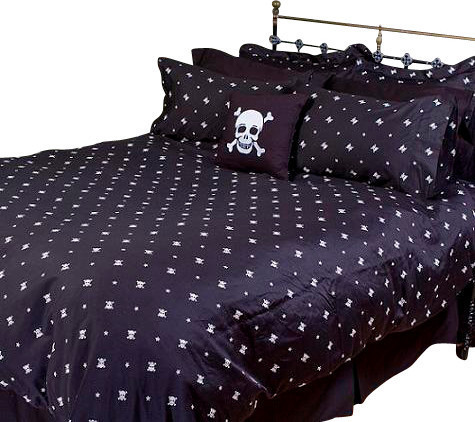 Sin In Linen Skull And Crossbones Duvet Covers View Your Skull And Crossbones Duvet Cover Full Queen Covers