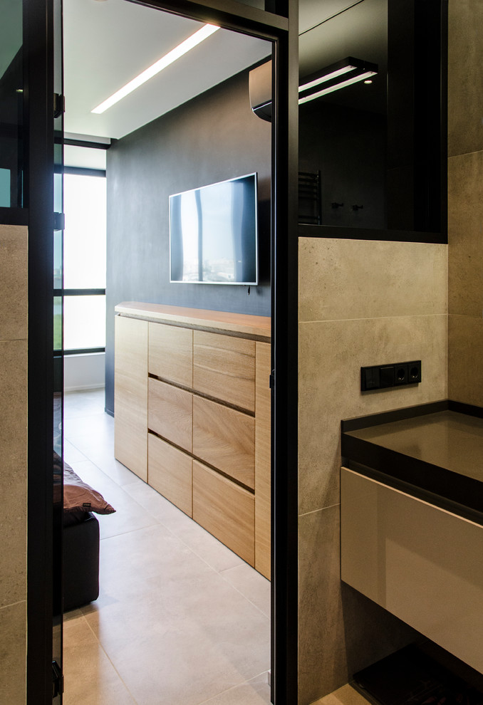 Строгость и немного озорства