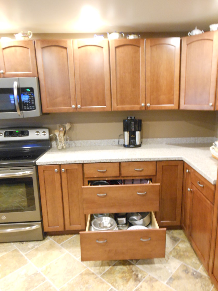 Kraftmaid Gentry Maple Chestnut Kitchen Columbus by Jenna Cook