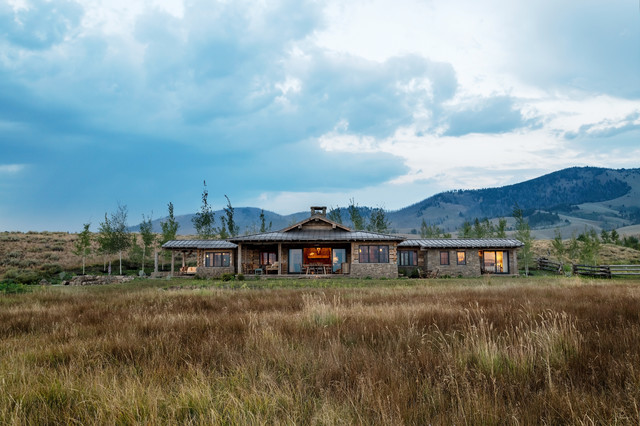 Springs Ranch rustico-fachada
