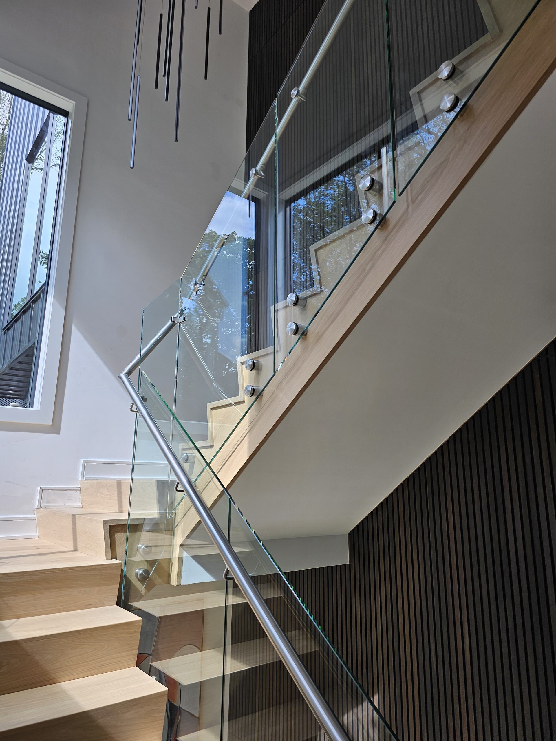 129_White Oak Slanted Riser Modern Stair, Mclean, VA 22102
