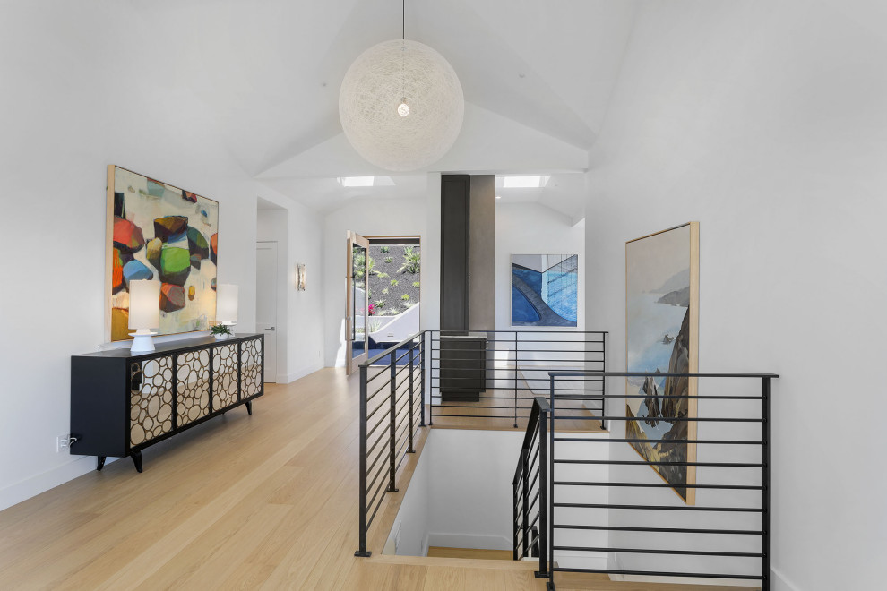 CONTEMPORARY CALM
