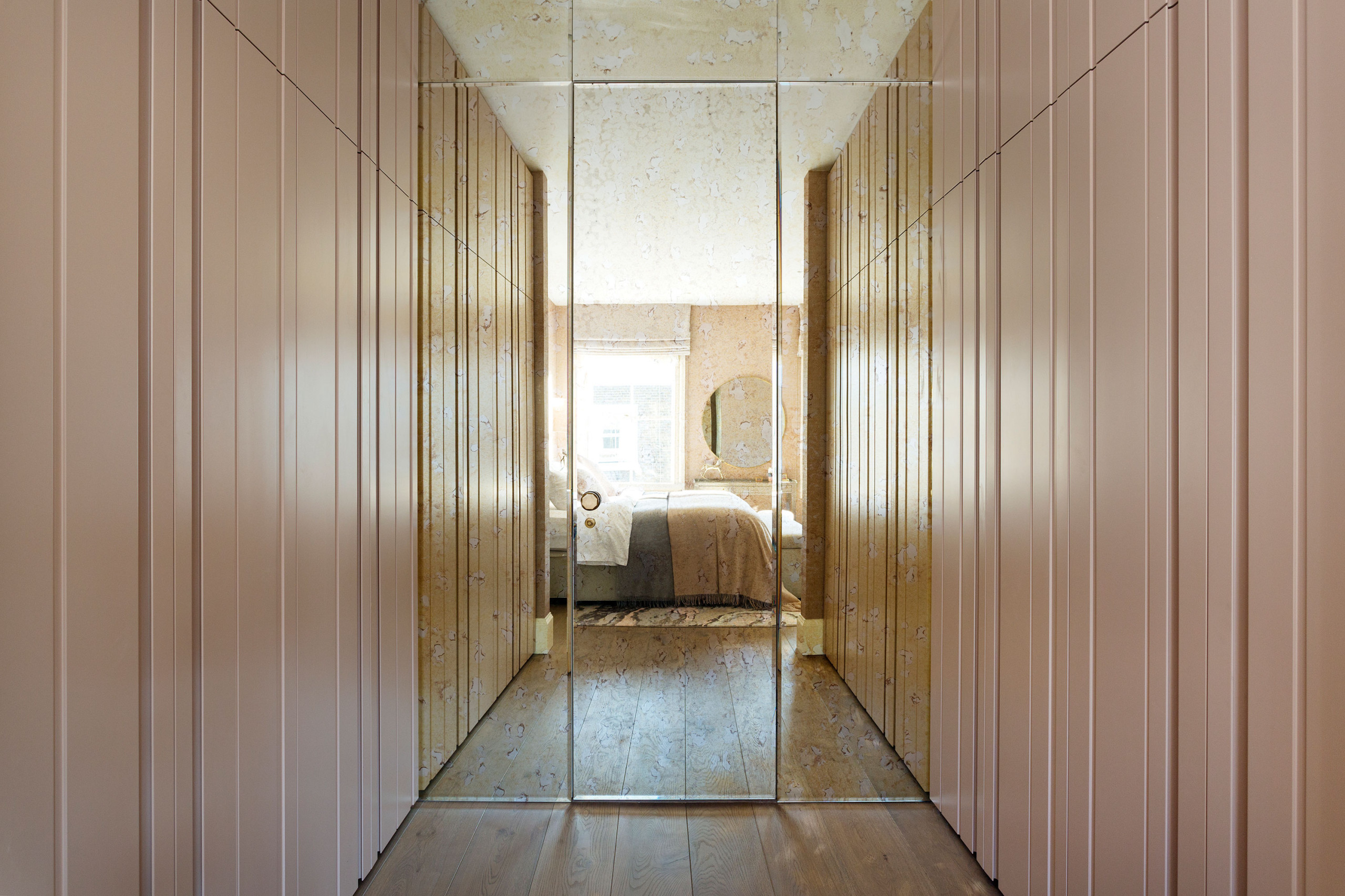 6 Ways to Design a Beautiful Bedroom Suite | Houzz UK