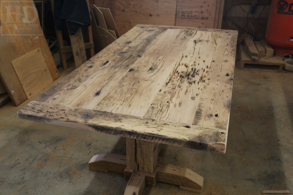 Inspiration for a rustic dining room remodel in Toronto