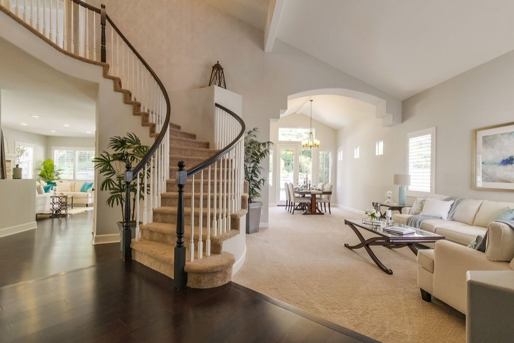 Carlsbad CA home staging - transitional beauty