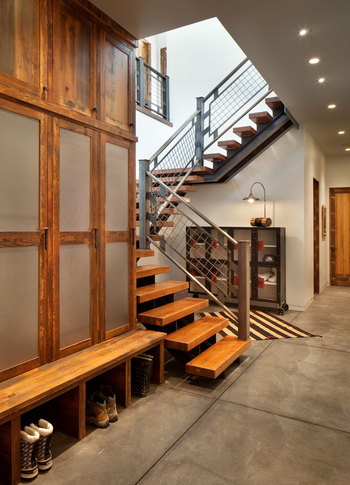 Modern Ski Chalet - Modern ski chalet with walls of windows to enjoy the mountainous view provided of this ski-in ski-out property. Formal and casual living room areas allow for flexible entertaining.
Construction - Bear Mountain Builders
Interiors - Hunter & Company
Photos - Gibeon Photography