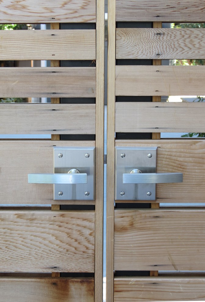 Alta Stainless Steel Contemporary Modern Gate Latch Contemporary