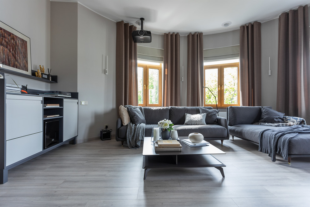 Интерьер двухуровневой квартиры в Калининграде.